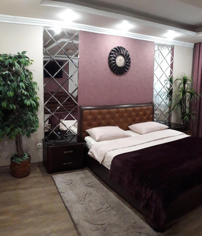 Apartment In A New House Кременчук Екстериор снимка