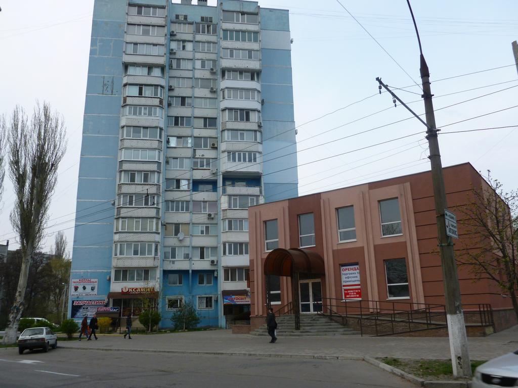 Apartment In A New House Кременчук Екстериор снимка
