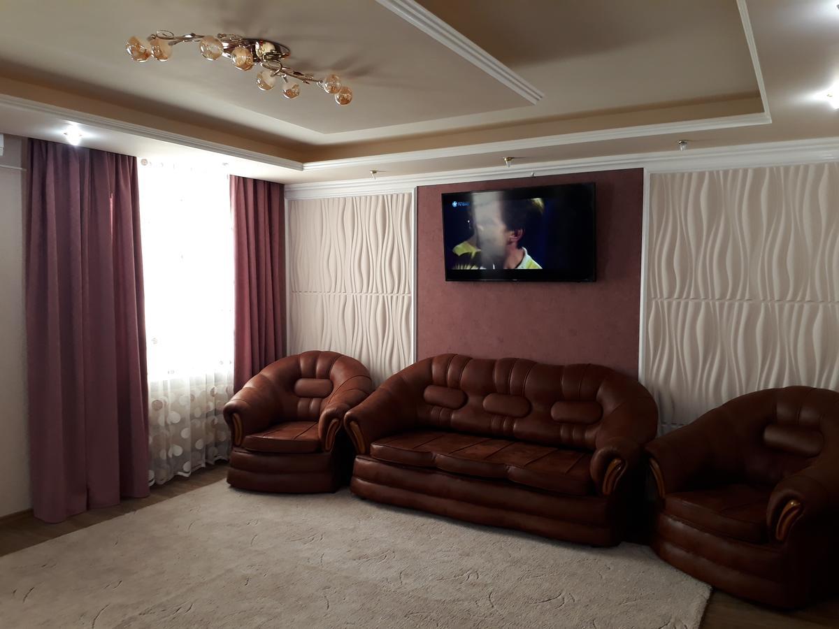 Apartment In A New House Кременчук Екстериор снимка
