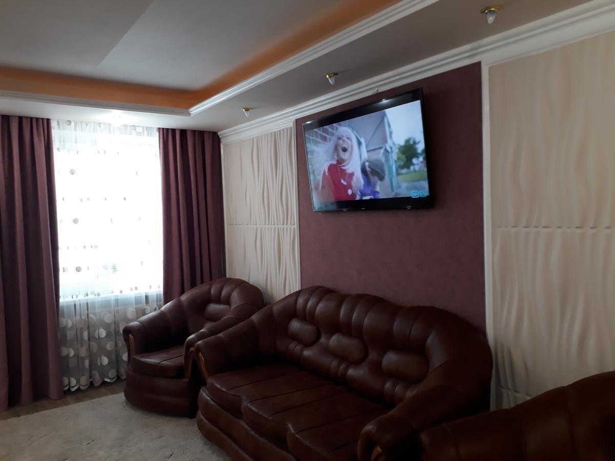 Apartment In A New House Кременчук Екстериор снимка