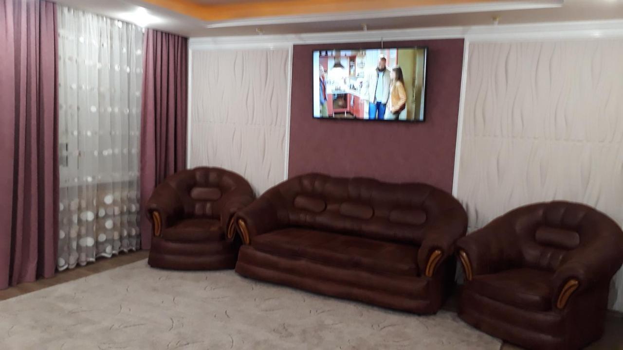 Apartment In A New House Кременчук Екстериор снимка